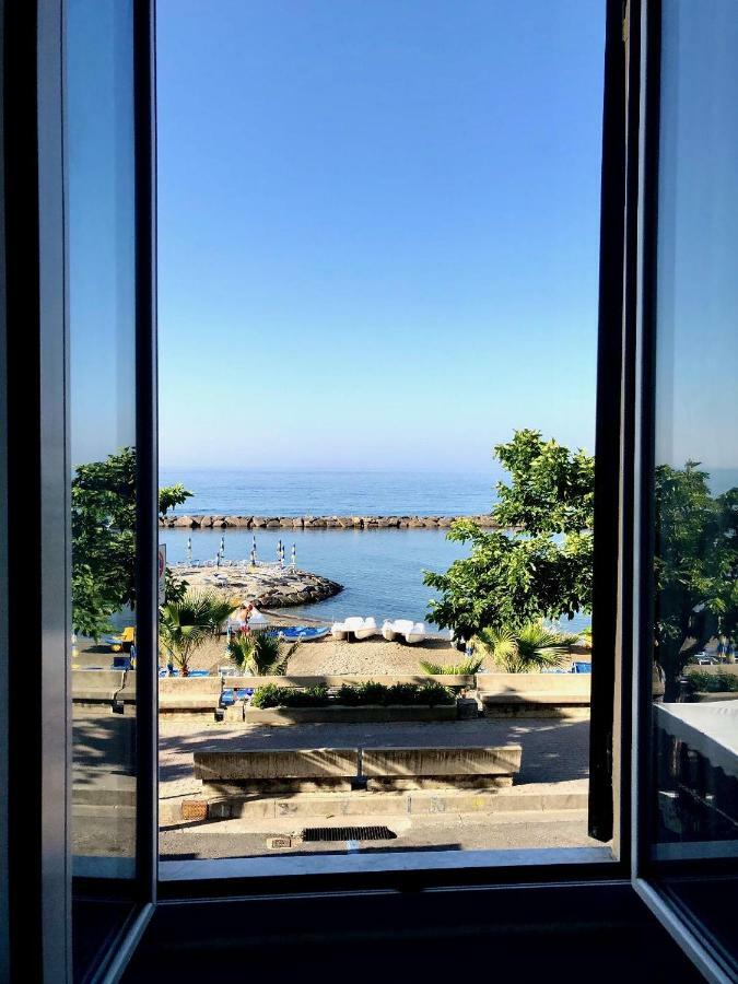 Casa Del Cardinale Appartement Santo Stefano al Mare Buitenkant foto